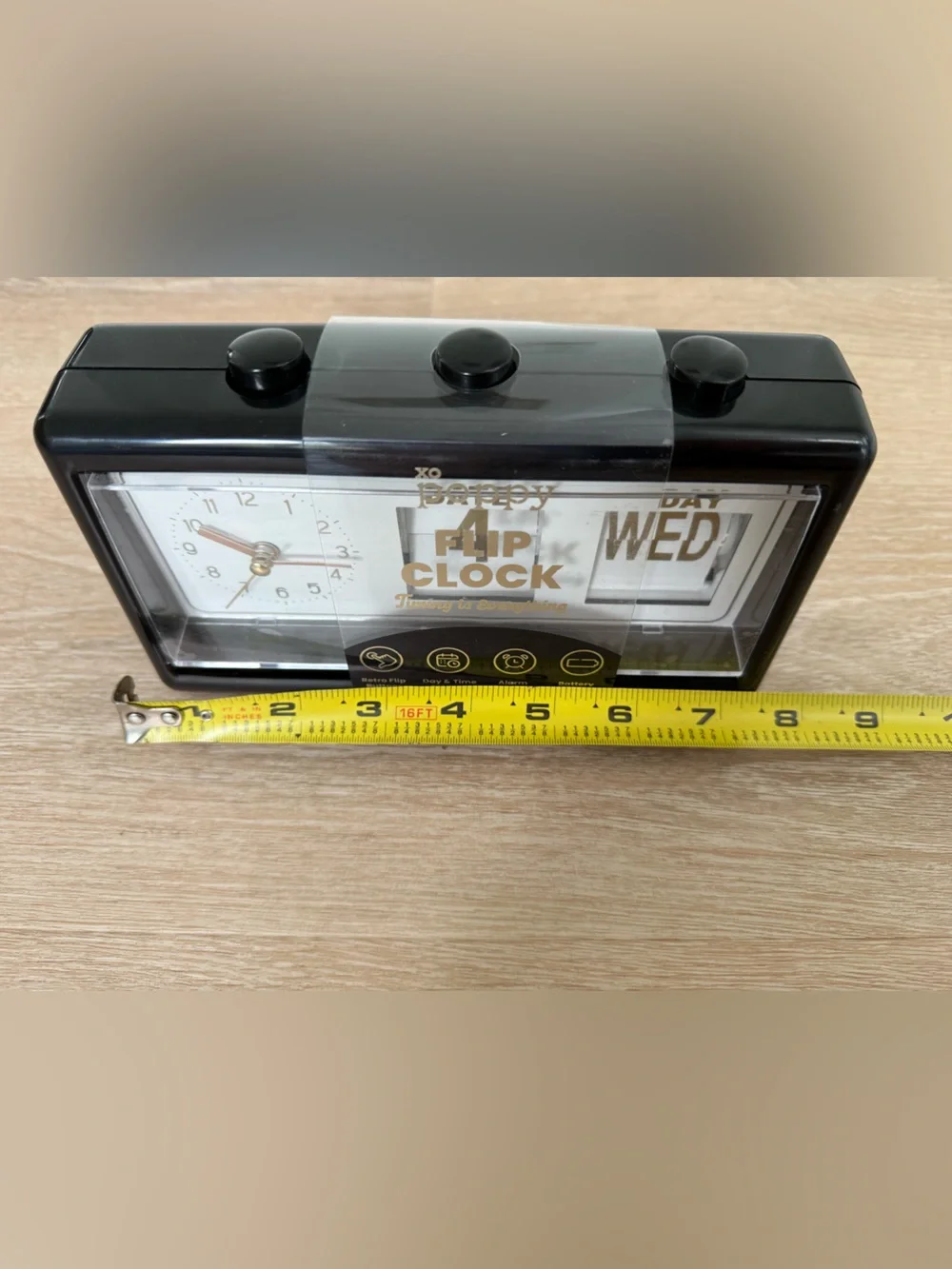 XO Poppy Flip Clock New Retro Black Case White Dial Gold Hands Markers Day Date
